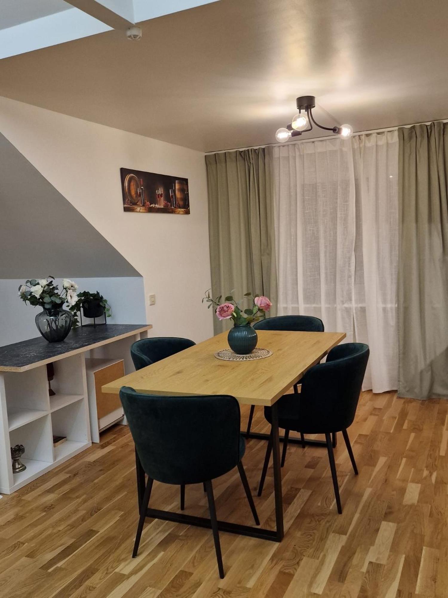 Noah Longstay Apartment Vasteras Exterior photo