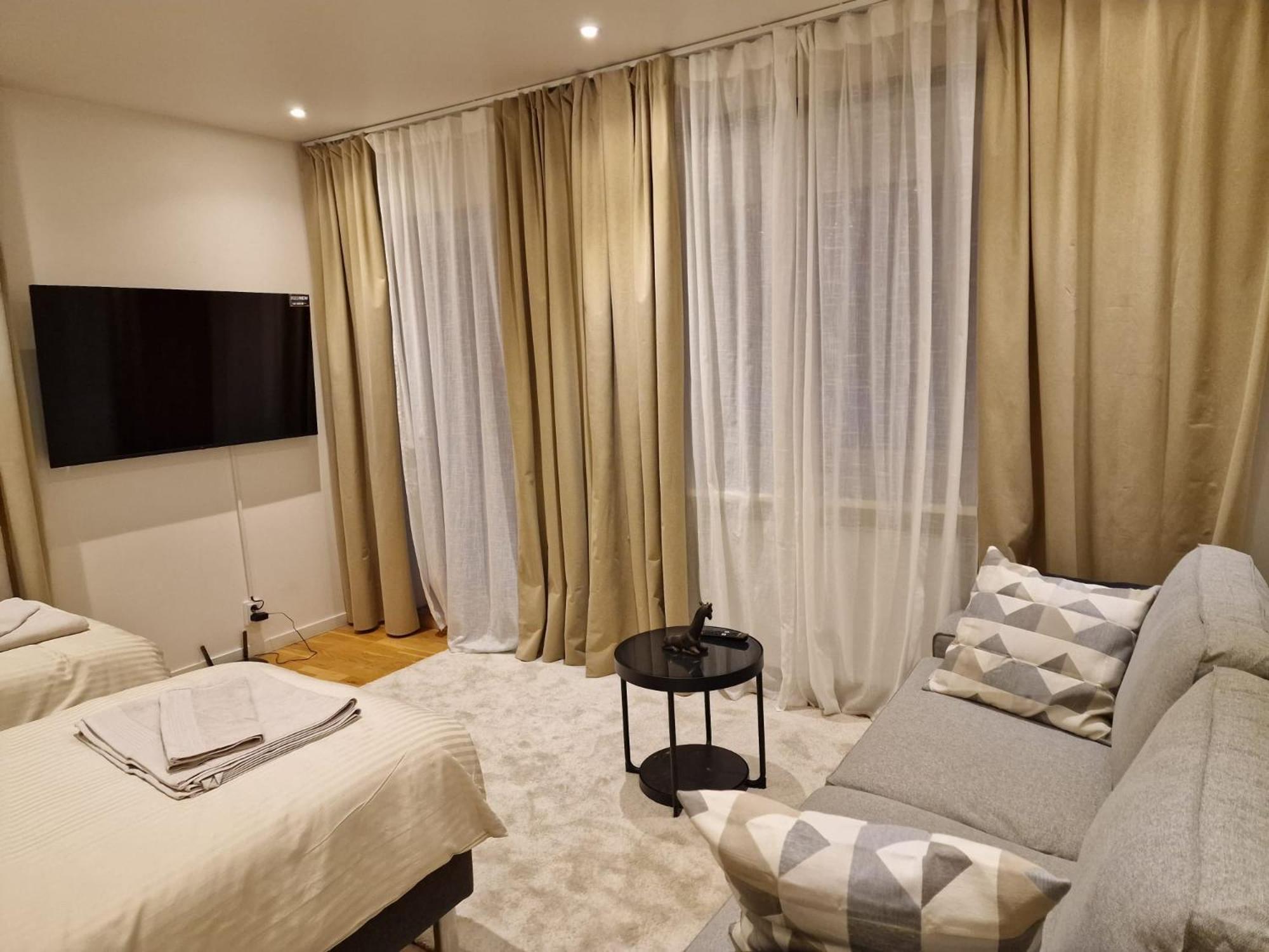 Noah Longstay Apartment Vasteras Exterior photo